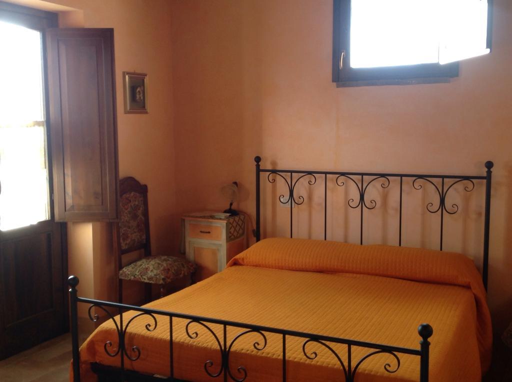 Agriturismo San Bartolomeo Montecchio  Δωμάτιο φωτογραφία
